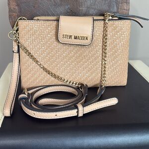 Steve Madden Tan Woven Wristlet/ Crossbody Bag w/ Adjustable Strap Gold‎ Accents